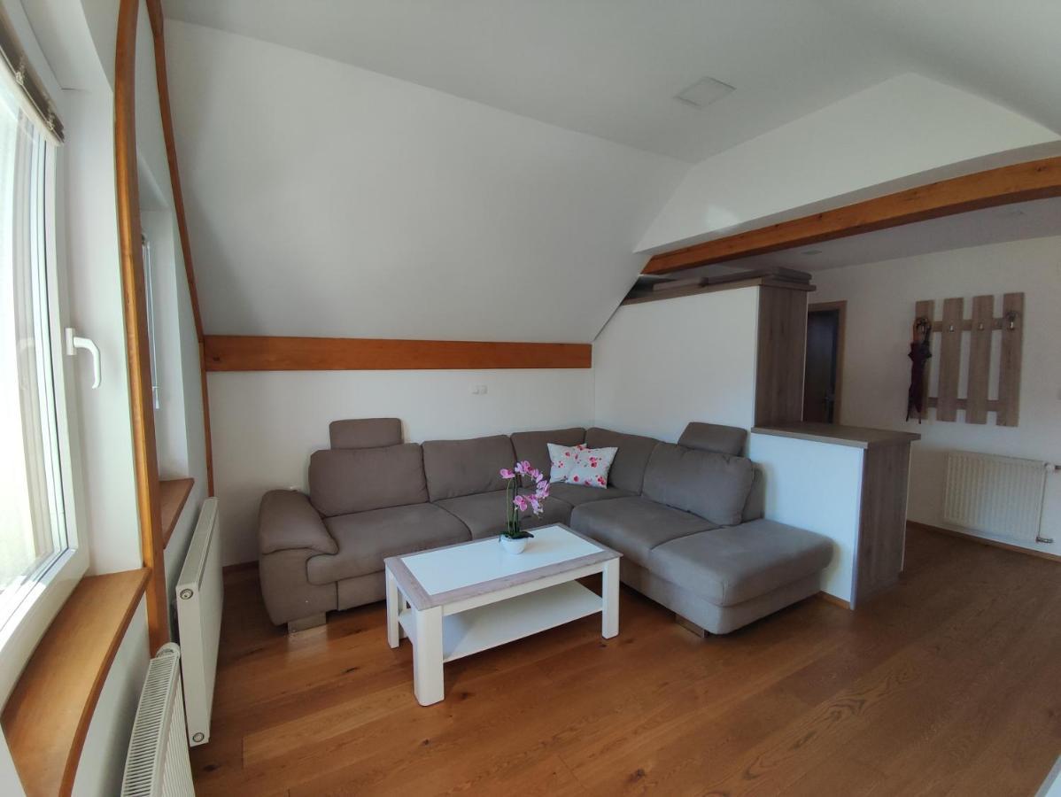 Appartamento Apartmaji Mojca *