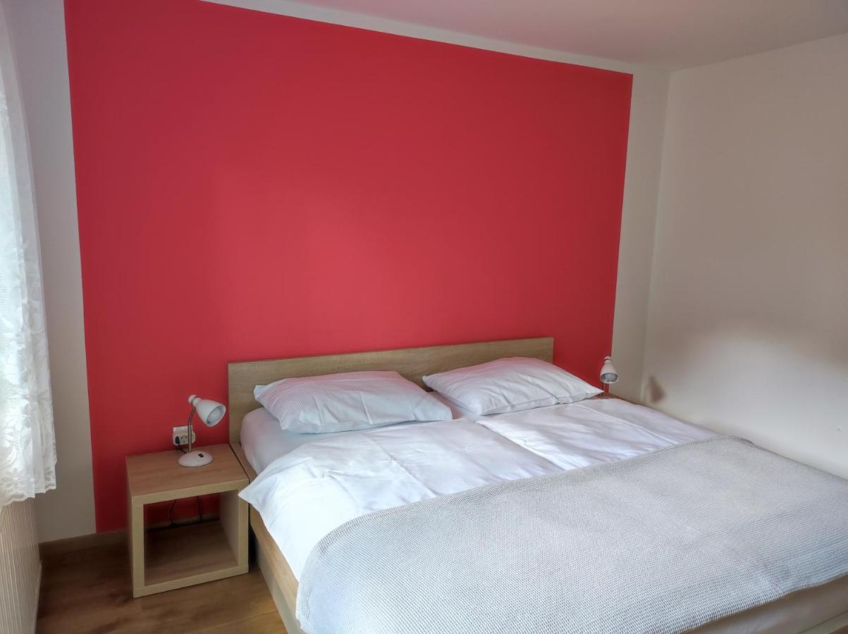 Apartmaji Mojca